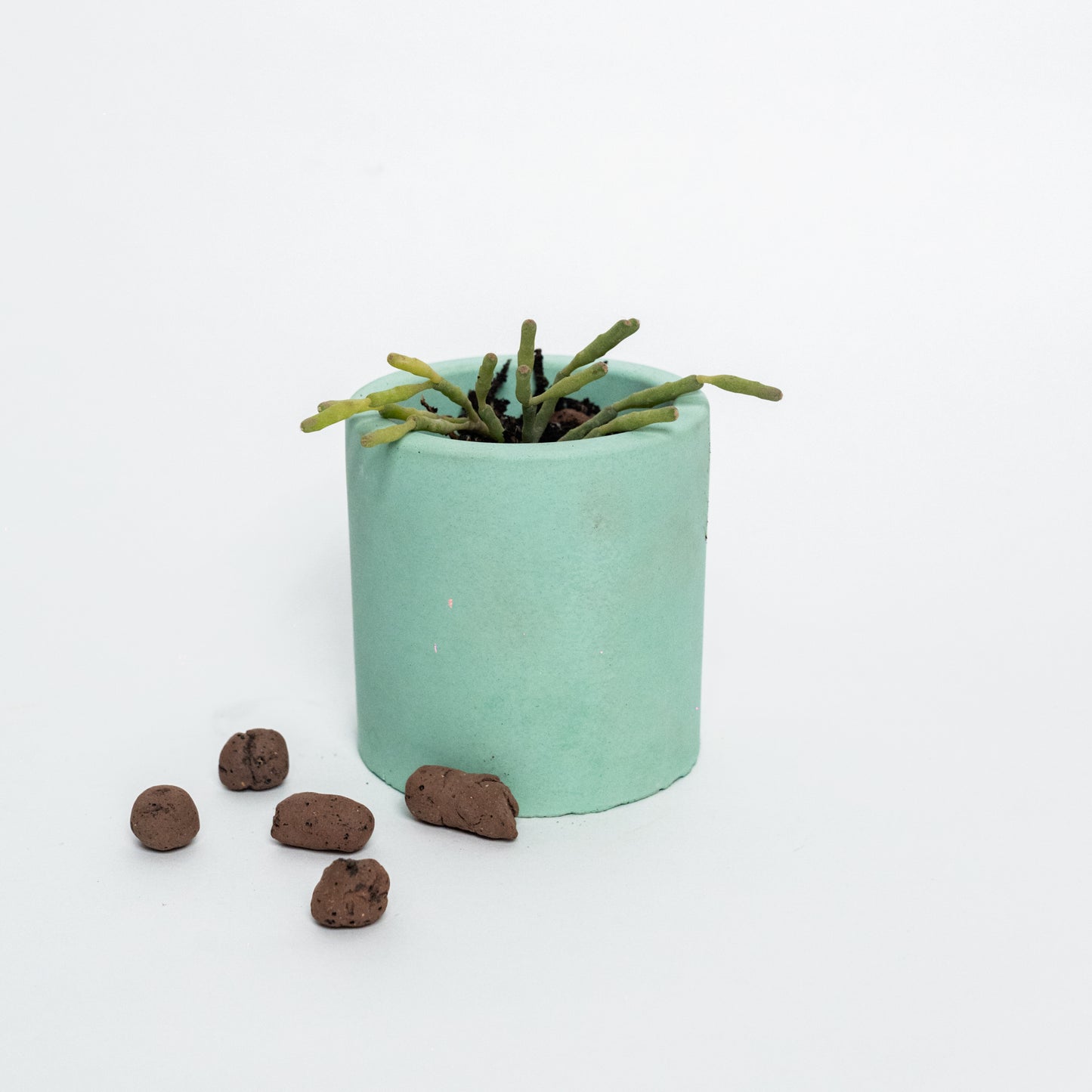 Nestà Verde Planter - Flourish with style