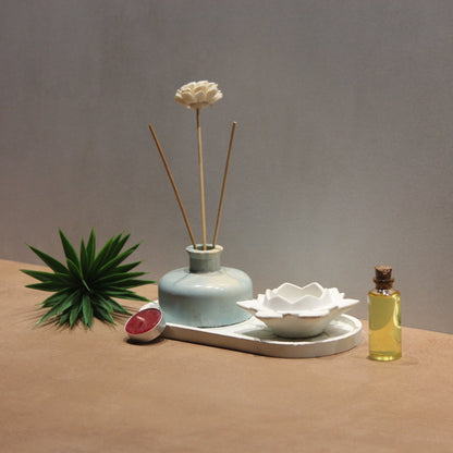 Nirvá Pure Set (Karya Reed Diffuser, Suja Tea - Light Candle with Etagere Engraved Tray) - Pankh by Aurum